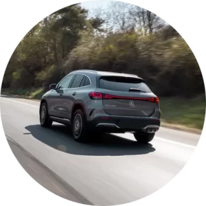 voiture-electrique-de-la-compagnie-GOS-VTC-a-Toulouse