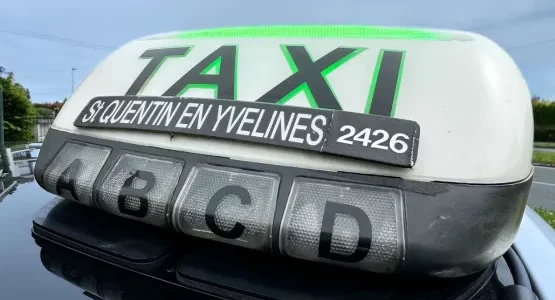 lumineux-taxi-saint-quentin-en-yvelines-reservation-en-ligne