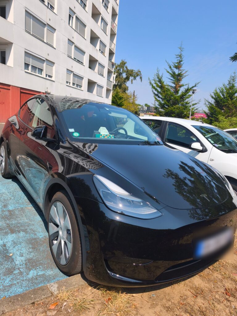 Bordeaux déroule ses quais et le VTC devient l’étape élégante du déplacement