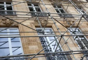sthn-location-monte-meuble-lyon-travaux